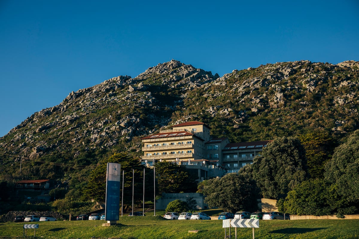 The demolition of a spa stresses Oia: 17 years of paperwork to pardon a hotel that was authorized on protected land | News from Galicia