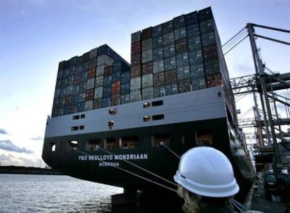 Transporte de residuos en el puerto de Rotterdam.