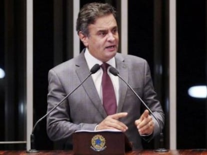 A&eacute;cio Neves discursa no retorno ao Senado ap&oacute;s a elei&ccedil;&atilde;o.