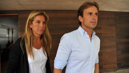 Arantxa Sánchez Vicario y Josep Santacana.