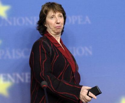 La Alta Representante de la UE, Catherine Ashton, después de la reunión del Consejo de Ministros de Exteriores de la UE ayer
