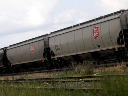 Tren de carga de Kansas City Southern en Toluca, México.