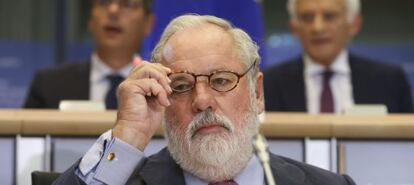 Arias Ca&ntilde;ete, la semana pasada, en la sede del Parlamento Europeo de Bruselas.