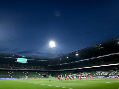 Un momento del Werder Bremen-Bayer Leverkusen del lunes.