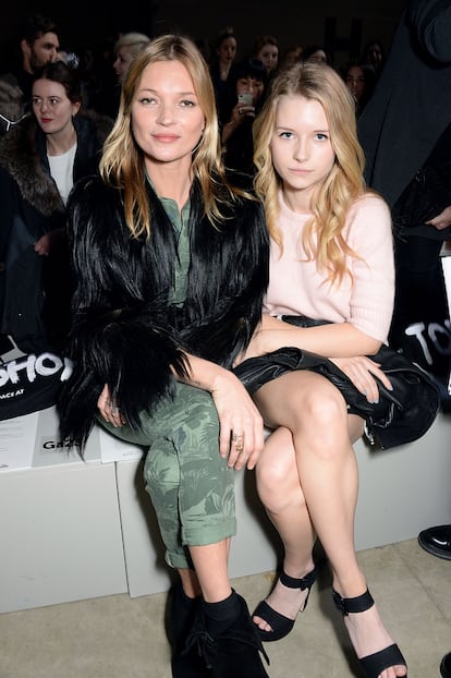 Topshop Unique: Front Row - London Fashion Week AW14
