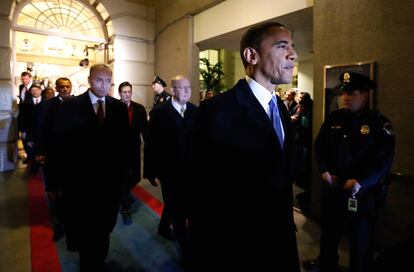 Barack Obama llega a El Capitolio para su toma de posesión.