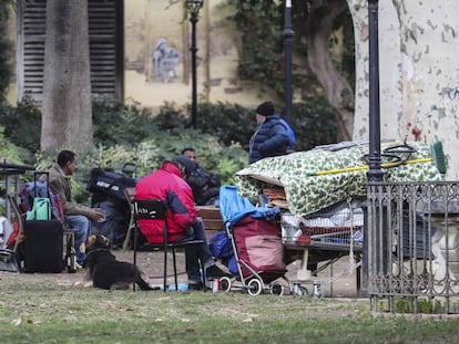 Un grup d'indigents al parc de la Ciutadella.