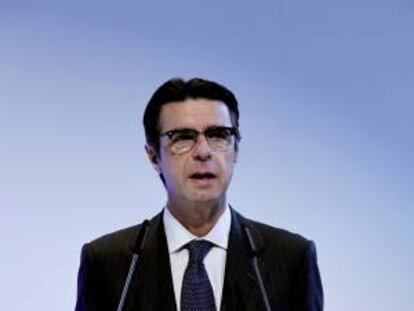 El ministro de Industria, Energía y Turismo, José Manuel Soria, durante su intervención en la jornada "Energía y gobernanza global" celebrada hoy en Madrid.