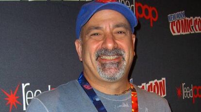 Dan Didio, exco-editor de DC Comics en la New York Comics Con de 2012.