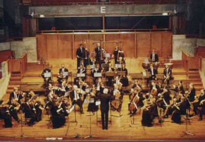 La Orquesta del Siglo XVIII, dirigida por Frans Br&uuml;ggen.