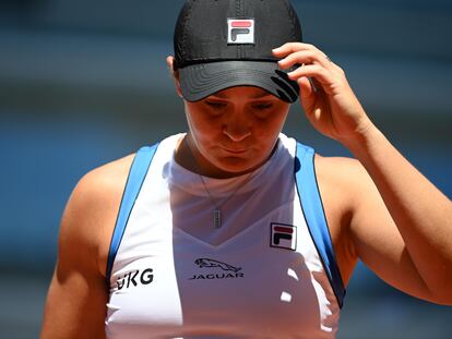 Barty, durante su partido contra Linette en la central de París.