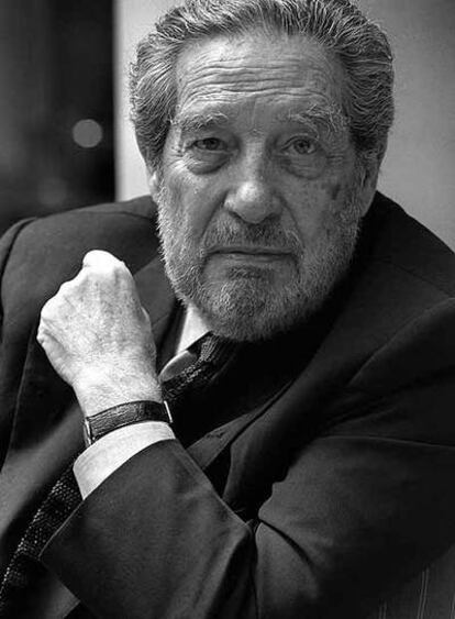 Octavio Paz, poeta y premio Nobel.