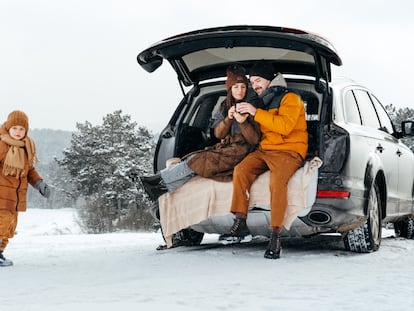 Que el frío no frene las ganas de pasarlo bien al aire libre en invierno. GETTY IMAGES.