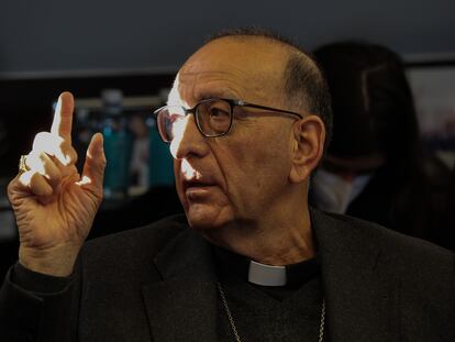 El presidente de la Conferencia Episcopal, Juan José Omella, durante la rueda de prensa este martes en Madrid.