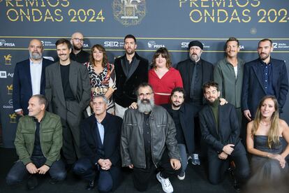 El equipo de 'La Revuelta' durante el 'photocall' previo a la gala de los premios Ondas.