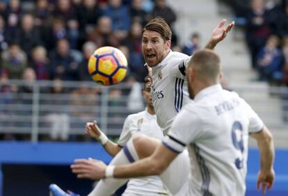 Sergio Ramos durante el partido ante el Eibar.