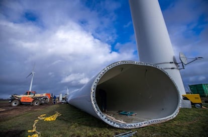 Parque eólico de Wittstock, Brandemburgo, en Alemania,  en proceso de desmantelamiento.