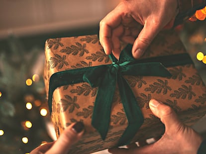 Muchos de los productos van acompañados de cajas regalo, ¡listos para sorprender! .GETTY IMAGES.