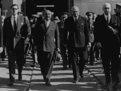 Francisco Franco (center) seen visiting the headquarters of Fecsa, a company owned by the banker Juan March. 