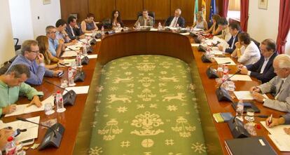 Reunión de la Diputación Permanente del Parlamento andaluz.