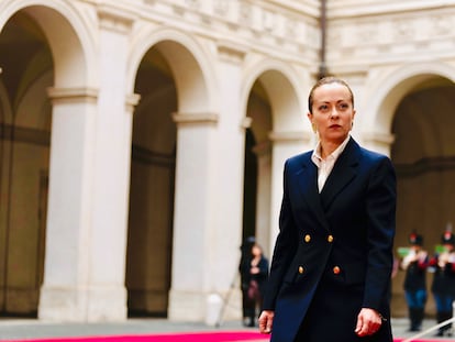 La primera ministra italiana, Giorgia Meloni, en el recibimiento al jefe de Gobierno de Montenegro, Milojko Spajic, este martes en Palazzo Chigi.