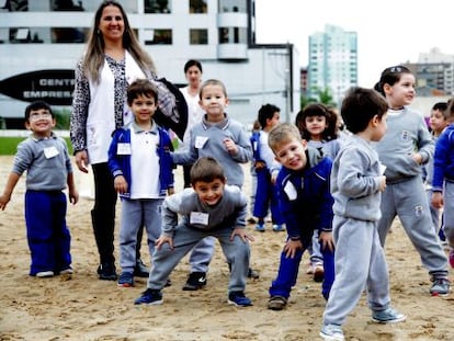 Alunos da rede pública de Itajaí, Santa Catarina.