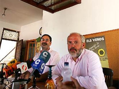 David Hammerstein y Francisco Garrido, ayer, en Valencia.