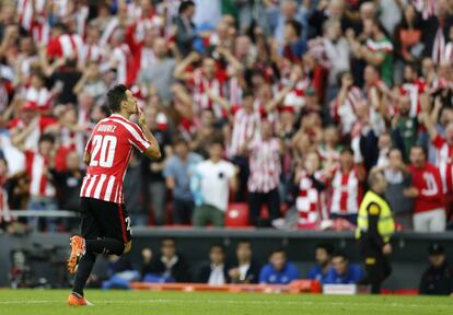 Aduriz celebra el segundo gol del Athletic.