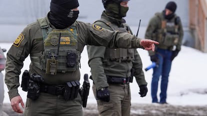 Agente fronterizo en Minneapolis, Minnesota