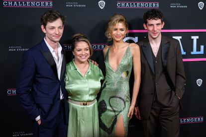 De izquierda a derecha, Mike Faist, Rachel O'Connor, Zendaya y Josh O'Connor en la 'premiere' en Sídney de 'Rivales'.