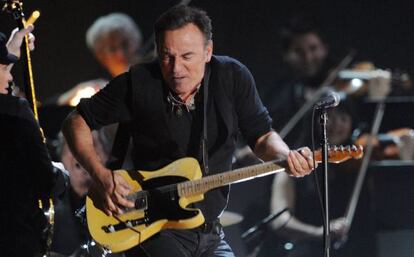 Springsteen durante una actuación en la gala de los Grammy