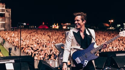 Brandon Flowers, al frente de The Killers anoche en Mad Cool, Madrid.