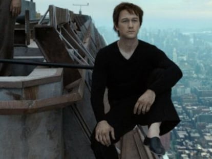 Joseph Gordon-Levitt se mete en la piel del funambulista. 