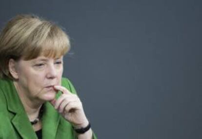 La canciller alemana, Angela Merkel, durante una sesión celebrada ante el pleno del Bundestag (cámara baja), en Berlín (Alemania). EFE/Archivo