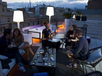 La Terraza del Claris al atardecer, en el Hotel Claris de Barcelona
