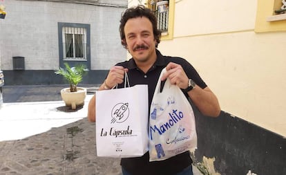 El alcalde de Cádiz, José María González, 'Kichi', en una imagen compartida en redes sociales para estimular la compra en el pequeño comercio.