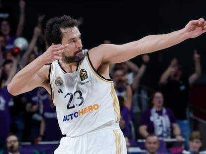 Llull celebra una canasta el jueves ante el Valencia en la Euroliga.