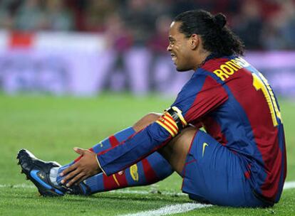 Ronaldinho, durante el partido frente al Villarreal.