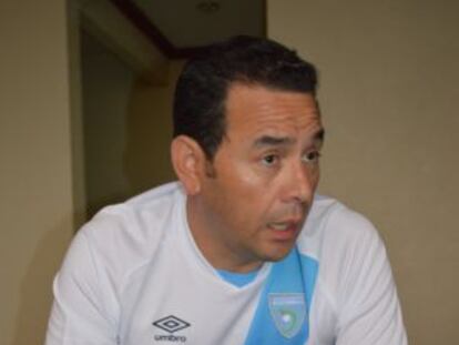 Jimmy Morales, con la camiseta de la selección guatemalteca.