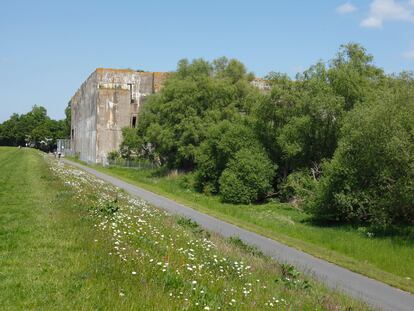 Bunker Valentin Farge