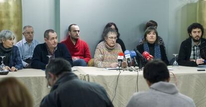 Maribi Ugarteburu, segunda por la derecha, durante la rueda de prensa de ayer, en Bilbao.