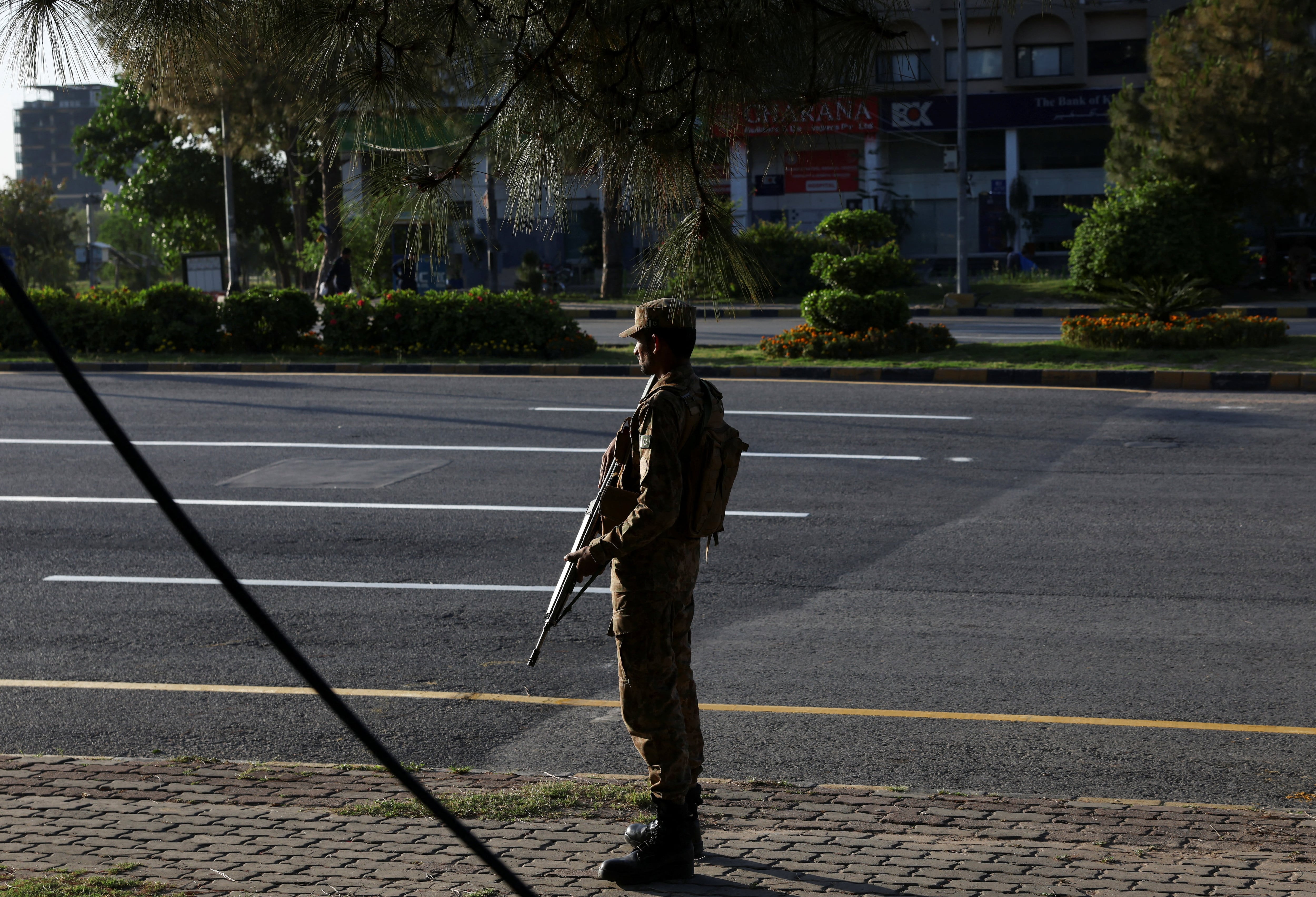 Última hora de la guerra de Estados Unidos e Israel contra Irán, en directo | El régimen iraní guarda silencio ante el anuncio de alto el fuego de Trump