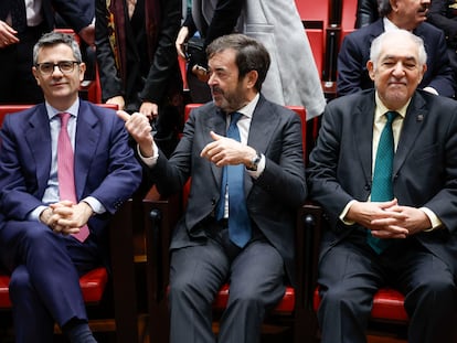 El ministro de Justicia, Félix Bolaños; el presidente interino del Consejo General del Poder Judicial, Vicente Gilarte; y el presidente del Tribunal Constitucional, Cándido Conde-Pumpido, este viernes, en un acto del Observatorio de la Violencia de Género.