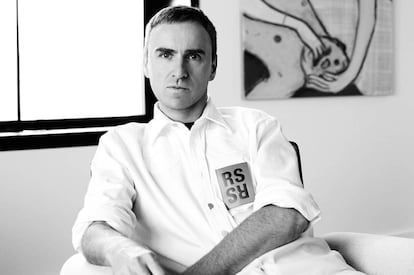 El diseñador Raf Simons, en la foto difundida por las redes por Calvin Klein.