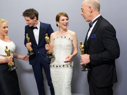 Patricia Arquette, Eddie Redmayne, Julianne Moore, J.K. Simmons, en la pasada entrega de lo Oscar. 