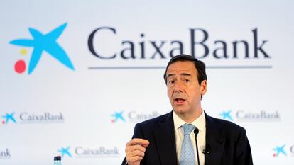 El consejero delegado de CaixaBank, Gonzalo Gortázar, en la presentación de los resultados del trimestre del año, este jueves.
