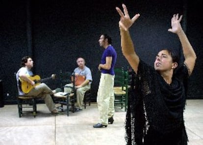 Hiniesta Cortés durante el ensayo de Malena en el estudio de La Pañoleta.