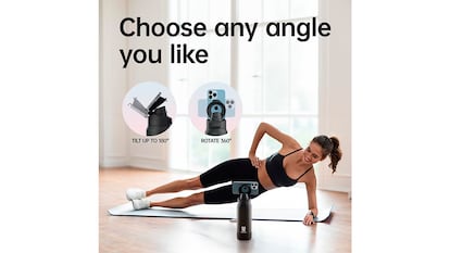 Botella de agua magnética sobre fondo blanco.