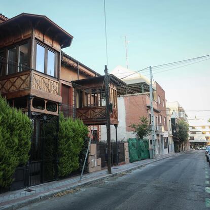 Una de las calles de la histórica Colonia Modernista, en el barrio de Guindalera.