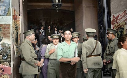 Miguel Hernández leaving the International Congress of Writers for the Defense of Culture, held in Valencia in July 1937.